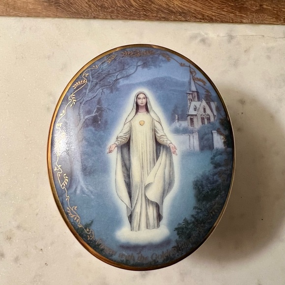 Music Box - Picture 4 of 5